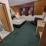 Отель Zum Loewen Фельбург