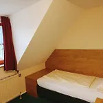 Zum Loewen 2*