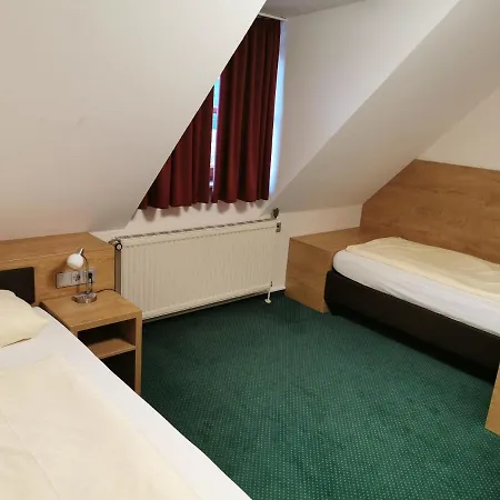 Zum Loewen 2* Velburg