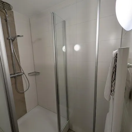 Hotel Zum Loewen 2*